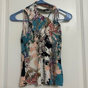 NWOT Guess Asymmetrical One Shoulder Top with Choker Neck. ✨